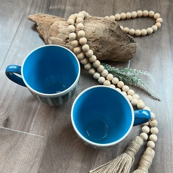 βSOLDβ ABBOTT pair of matching textured mugs - like NEW - Picture 3 of 3